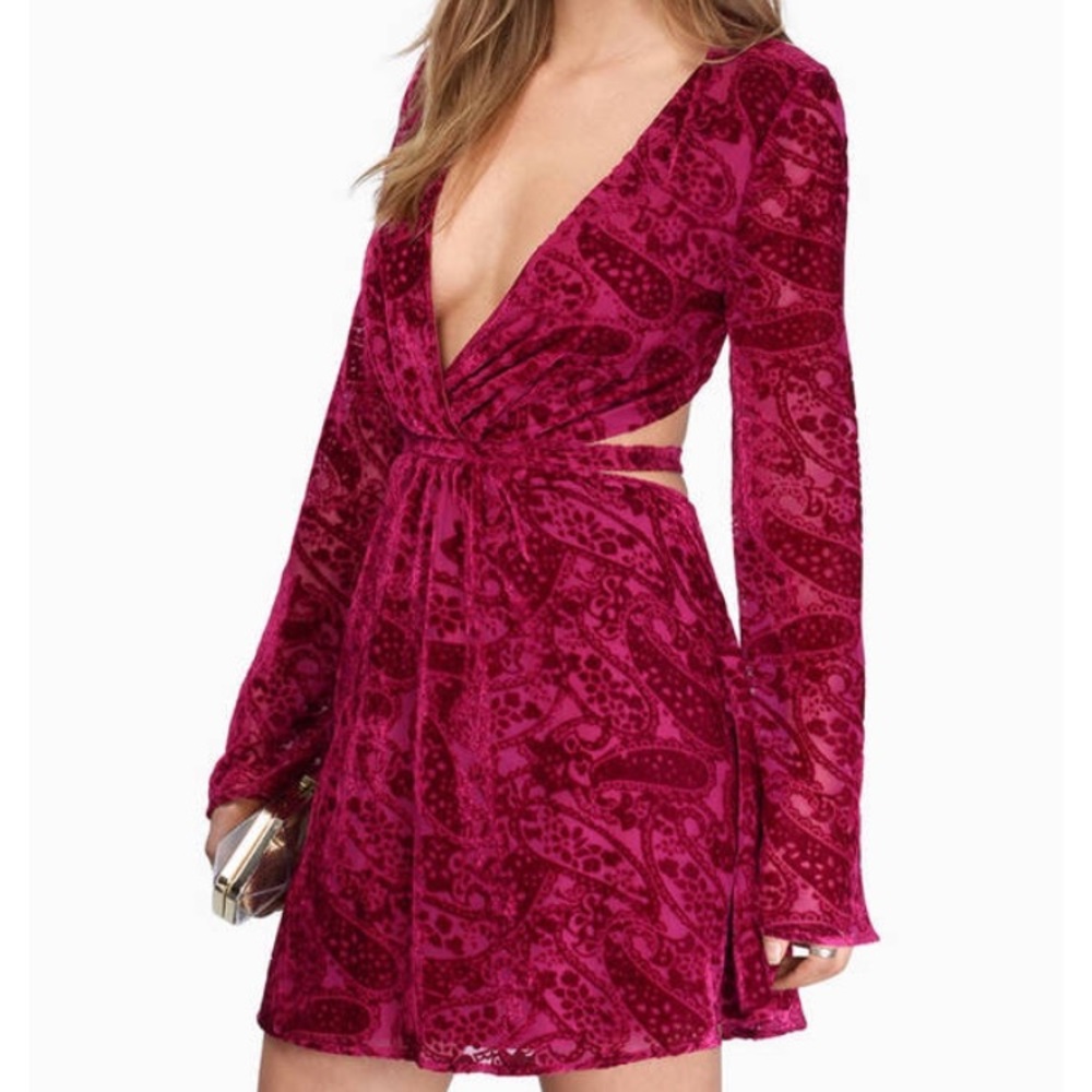 Tobi dress size Small. Never worn.